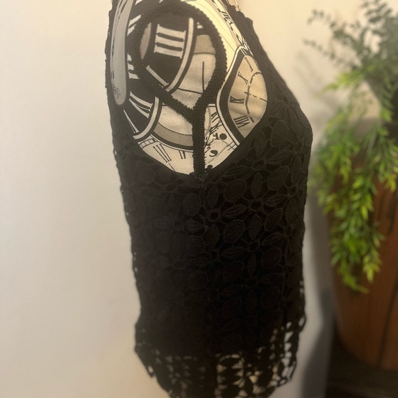 Crochet tank top - Picture 2 of 8